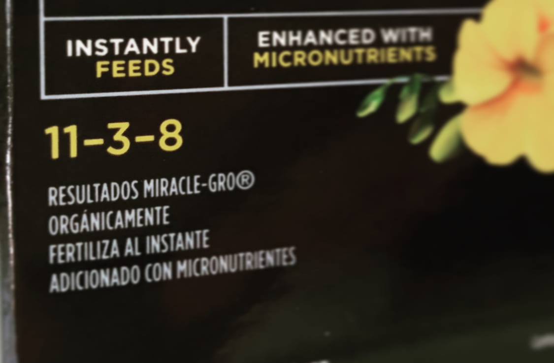 Miracle Gro Organics fertilizer