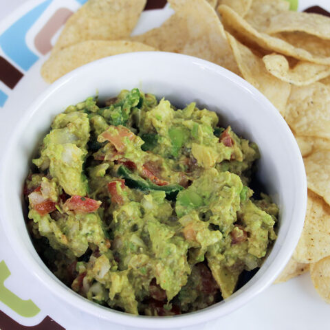 Best Ever Chunky Jalapeño Guacamole Recipe - Pepper Geek