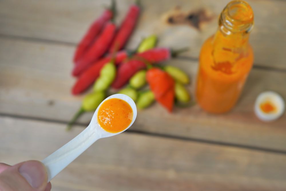 Simple Habanero Hot Sauce Recipe - 6 Ingredients - Tendig