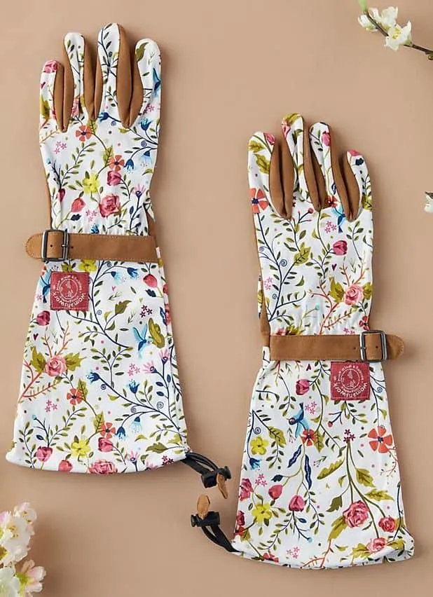 https://peppergeek.com/wp-content/uploads/2020/09/Gardening-Gloves-Women-min.jpeg.webp