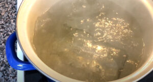 Boiling jars to sterilize