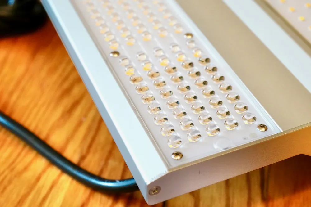 ViparSpectra XS1500 PRO LED Grow Light Review Pepper Geek