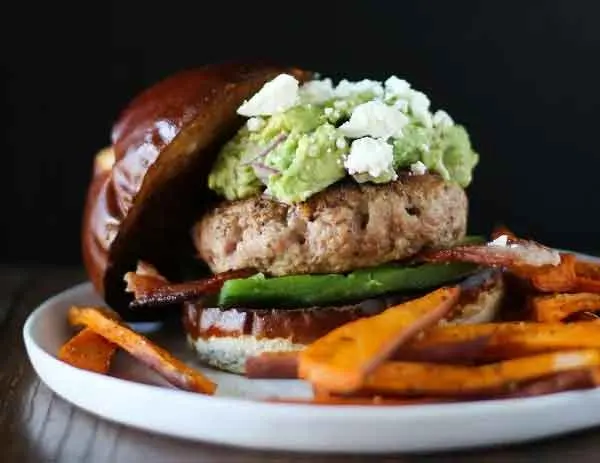 Turkey burgers with poblano peppers