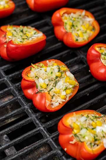 Grilled stuffed peppers