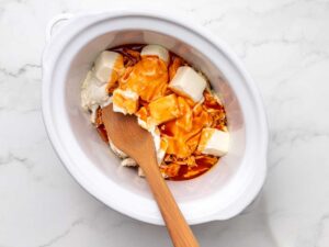 slow cooker buffalo chicken dip